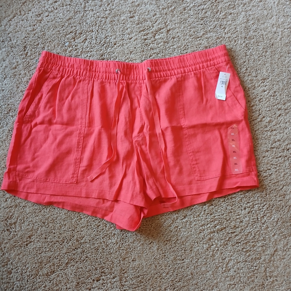 Gap women's brand new shorts